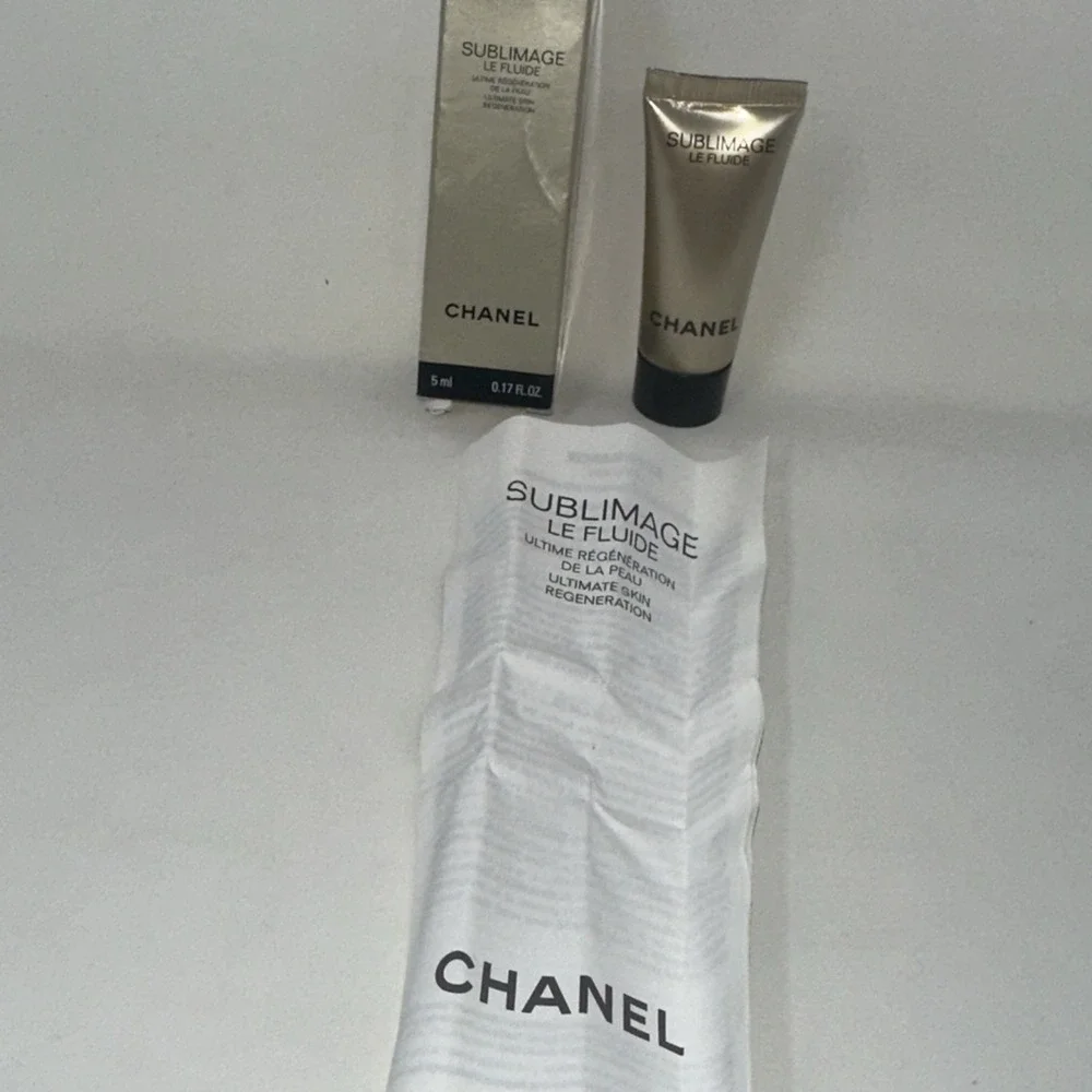 CHANEL Sublimage Le Fluide Soin Anti-Age Regeneration 5 ml .17 fl oz/ Luxury NIB